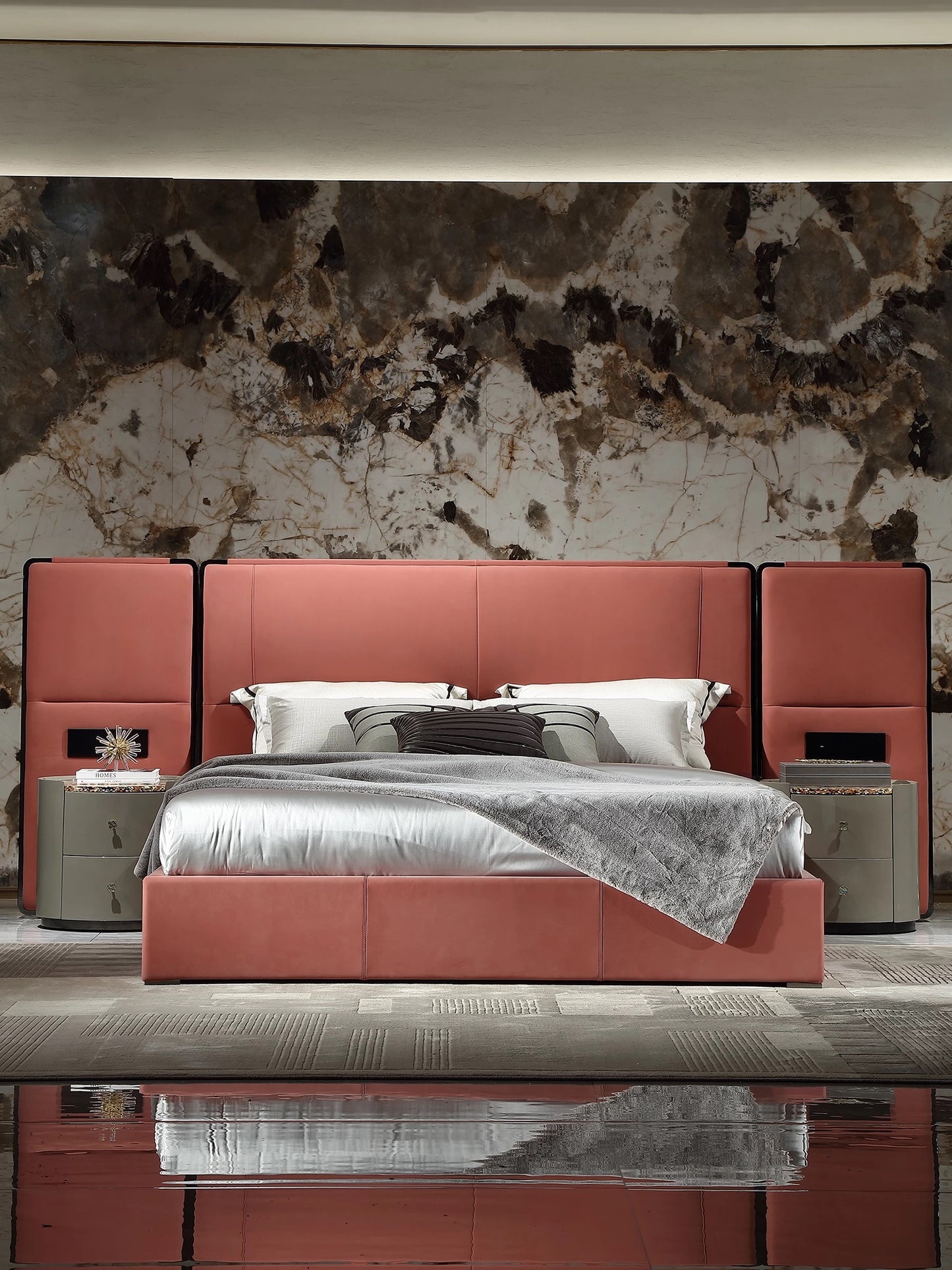 Modern Italian-style Bed Luxurious Double Bed Master Bedroom Furniture