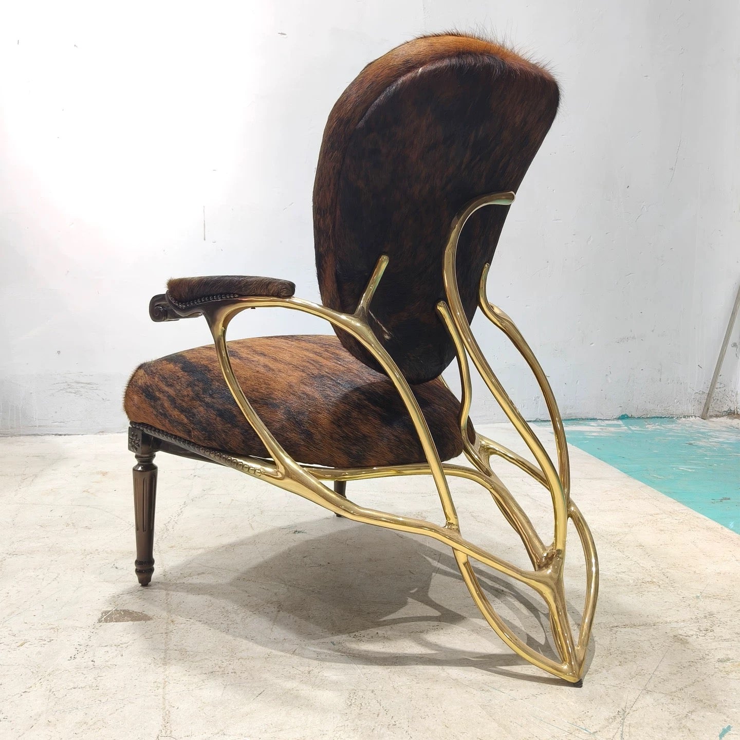 New Arrivals 2025 Autumn Furniture Idea from Butterfly Brass Cowhide ArmChair
