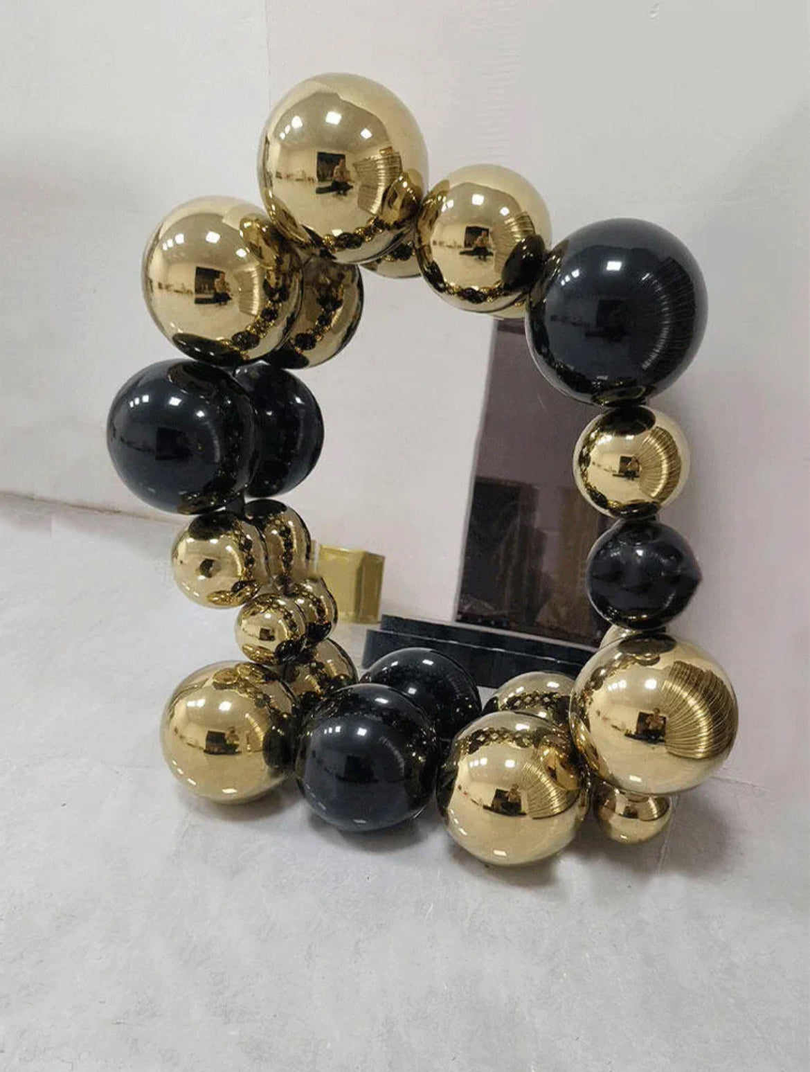 New Arrivals Luxurious Wall-mounted Decorative Mirror Stainless Steel Ball Art