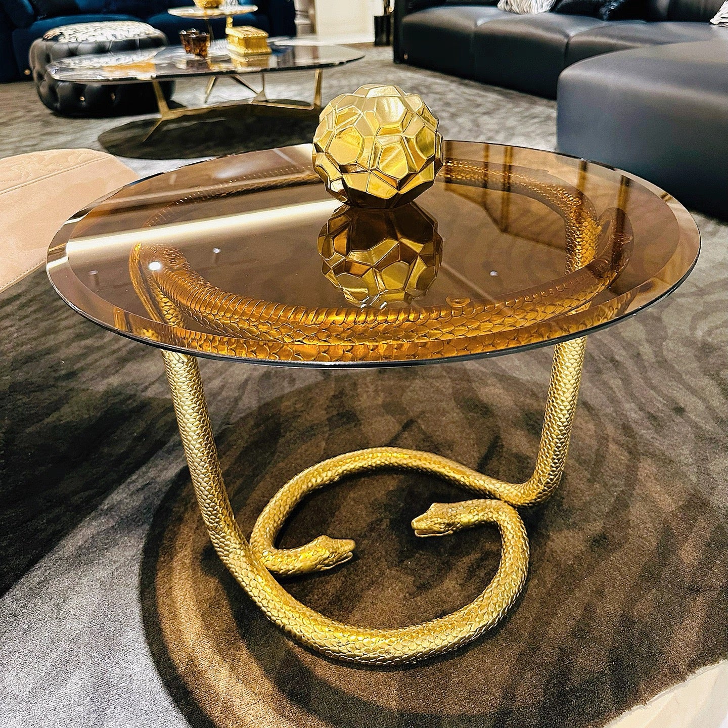 New Arrivals Snake Head Round Side Table Tempered Glass Coffee Table