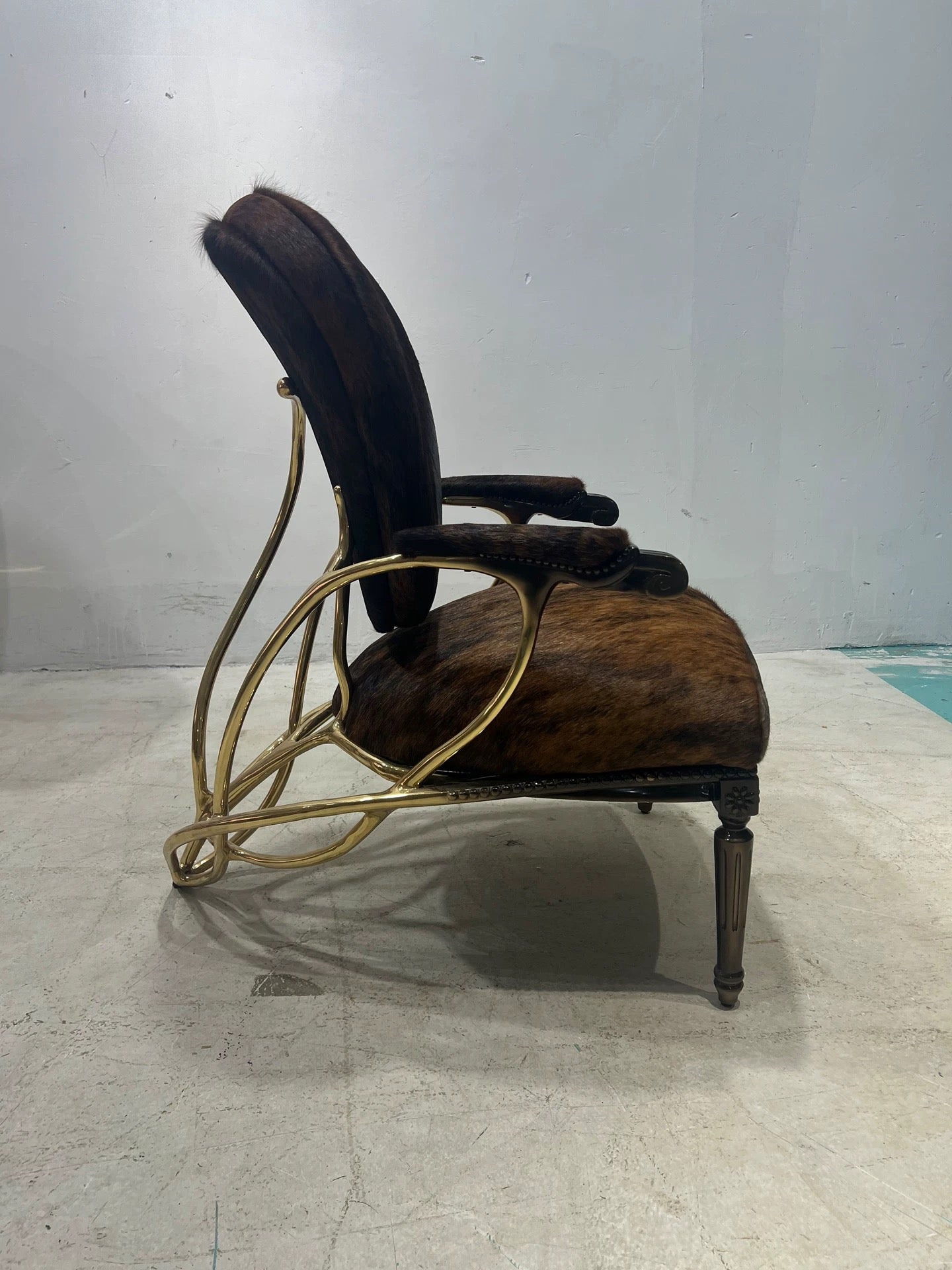New Arrivals 2025 Autumn Furniture Idea from Butterfly Brass Cowhide ArmChair