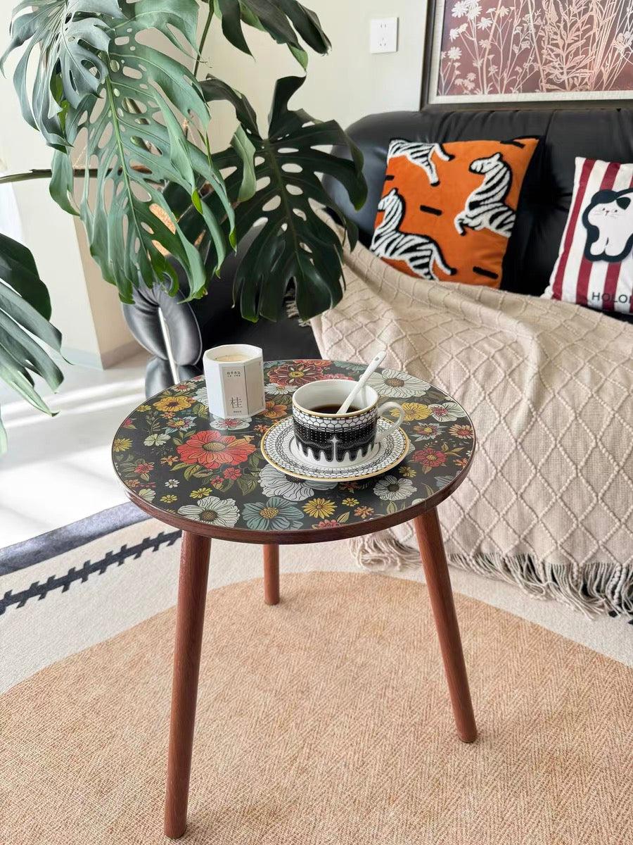 Group Purchase Vintage-inspired Side Table Artistic Coffee Table