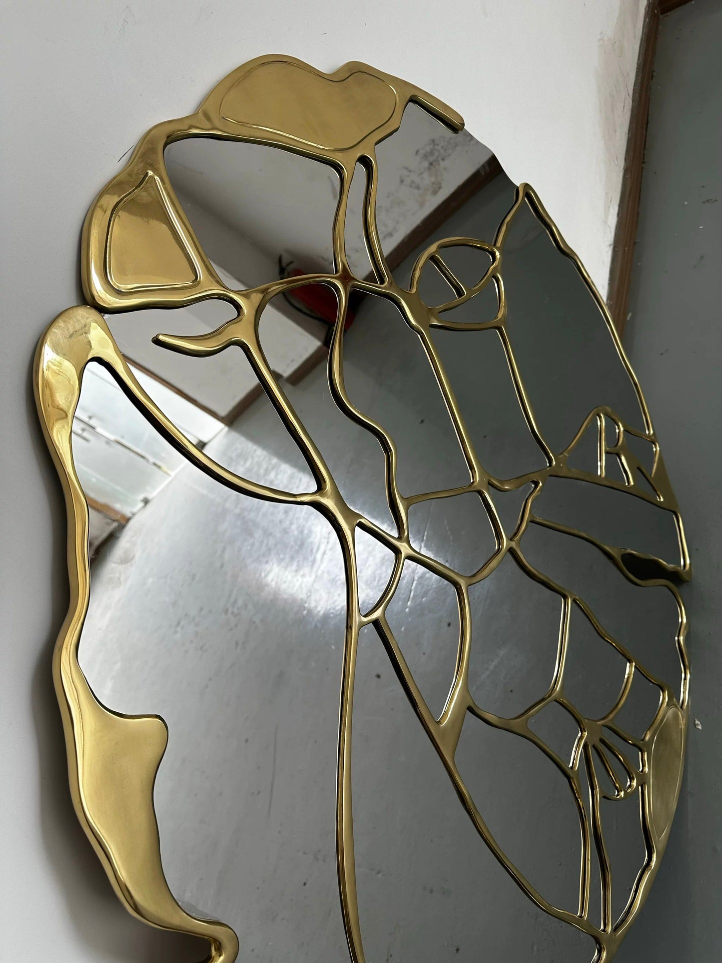 Irregular Mirror Artistic Brass Mirror Luxurious Mirror Home Decor