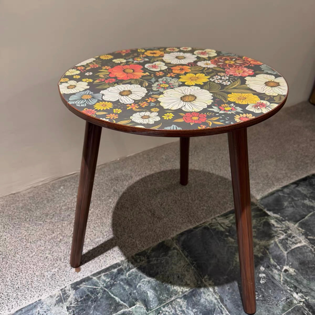 Group Purchase Vintage-inspired Side Table Artistic Coffee Table