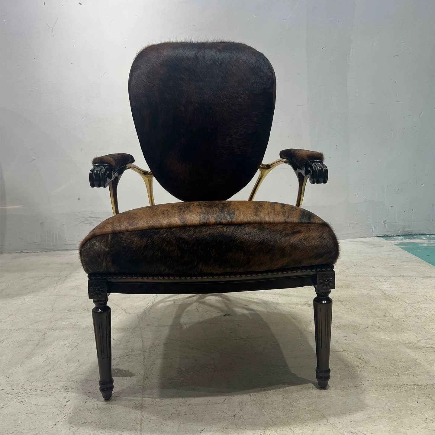 New Arrivals 2025 Autumn Furniture Idea from Butterfly Brass Cowhide ArmChair