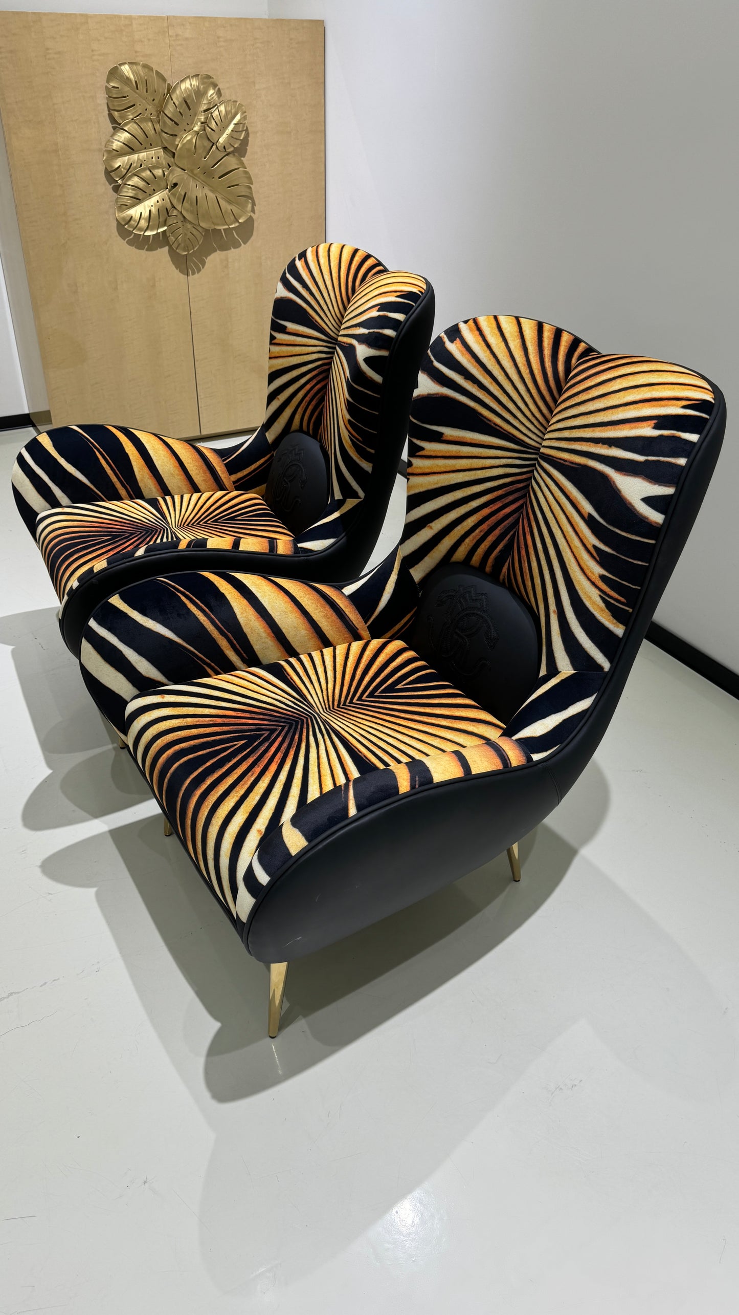 Luxurious Arm Chair Animal Skin Fabric Leather Single Sofa Seat Living Room Furniture