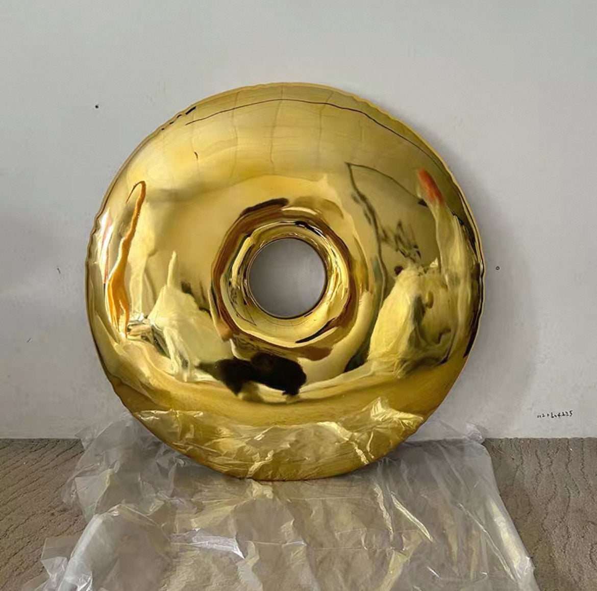 Donut Shaped Wall Decoration Mirror Plated Artwork Modern Home