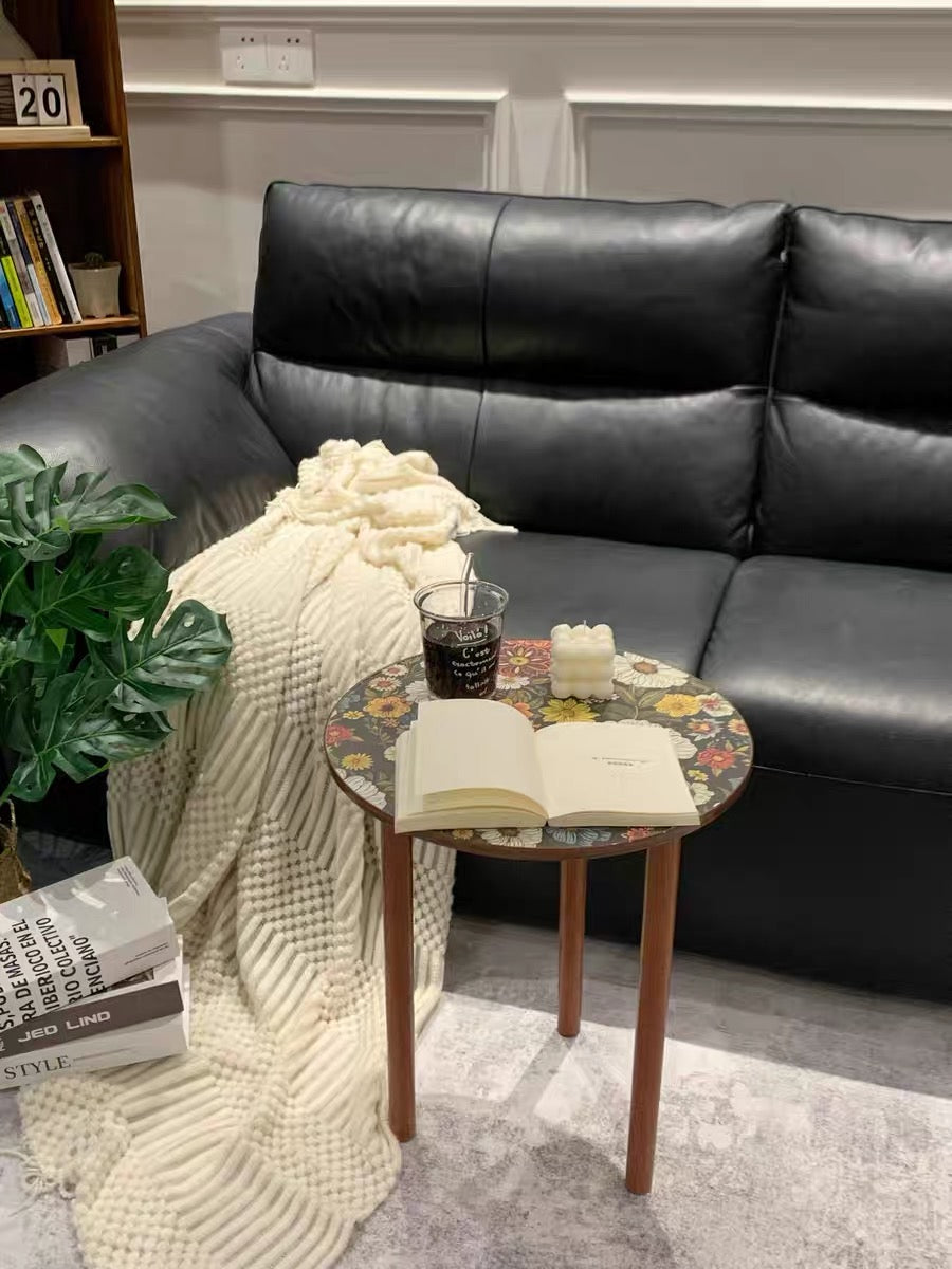 Group Purchase Vintage-inspired Side Table Artistic Coffee Table