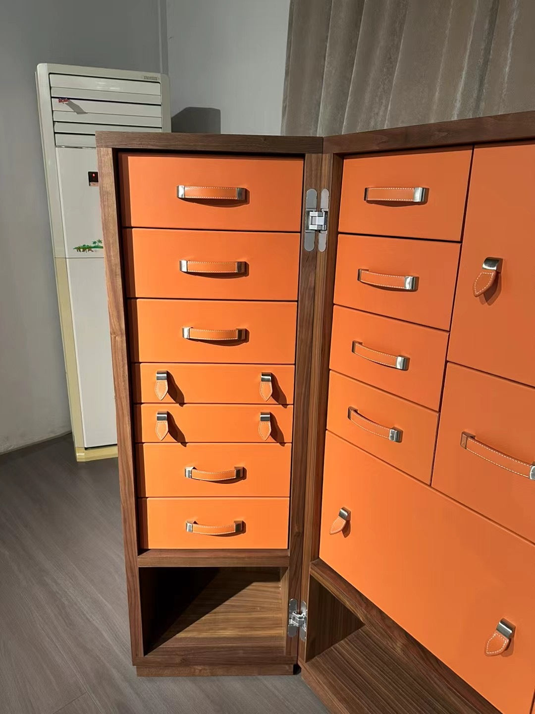 Luxurious Jewels storage watch storage foldable cabinet dressing room