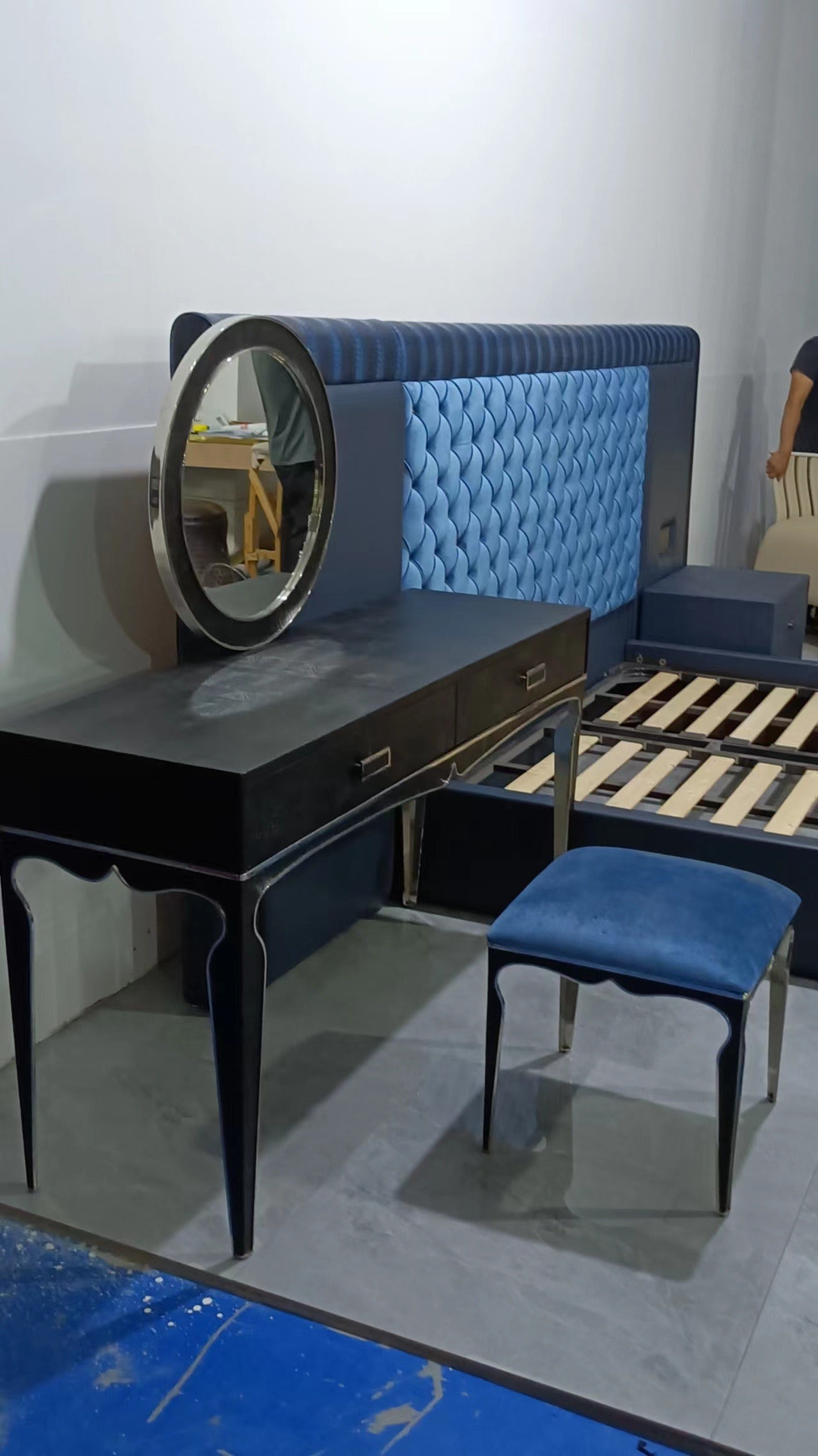 Royal Blue crocodile leather bed high grade velvet master room bed