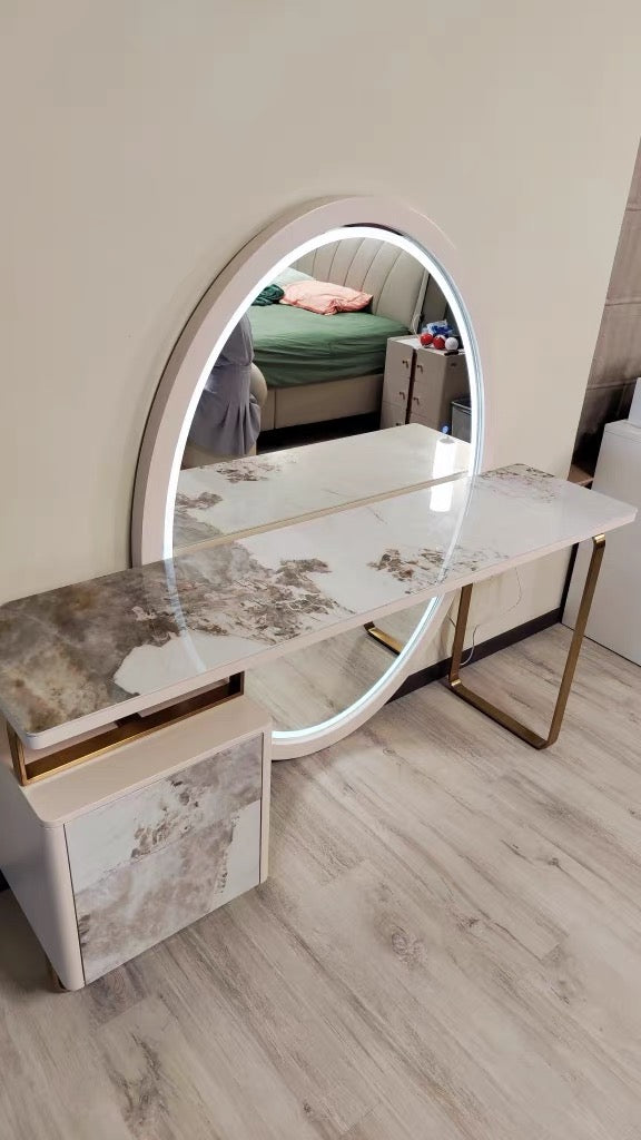 Elegant dresser girls dresser oval mirror led lighting Artwork furnishings Elegant dresser girls dresser oval mirror led lighting Artwork furnishings