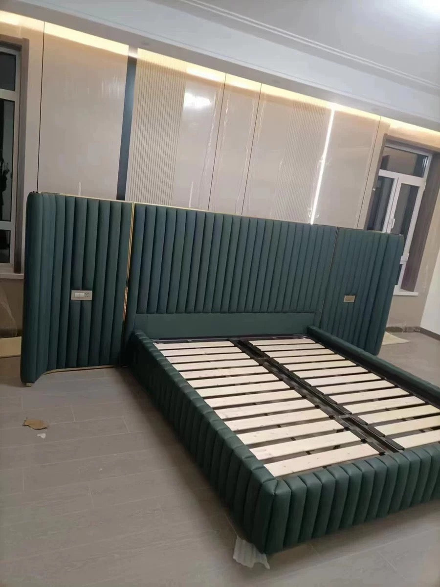 Green Napa Leather Double Bed Luxury Master Room