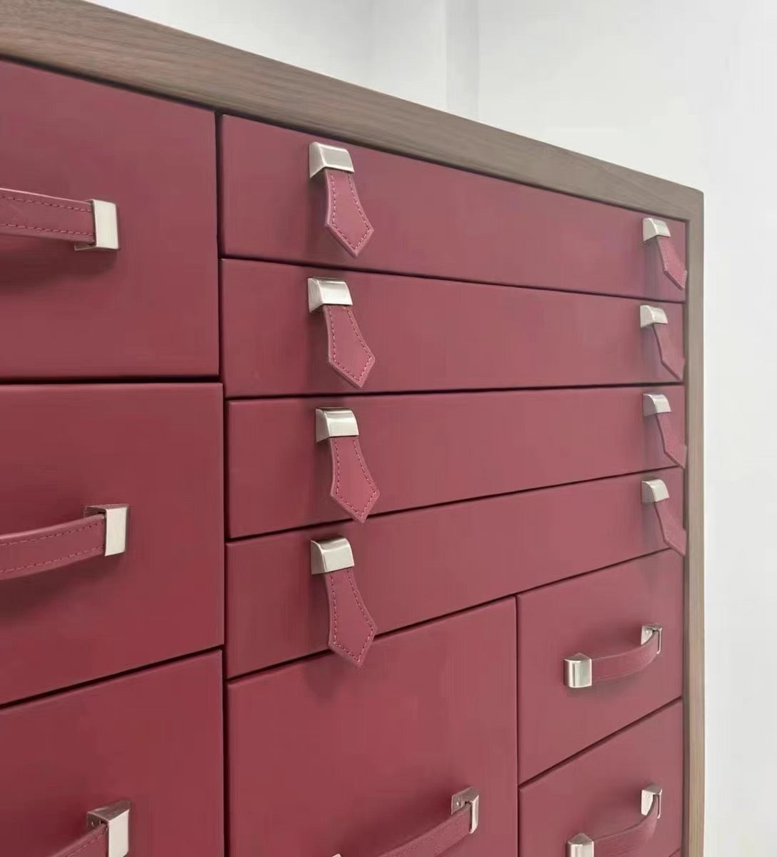 Luxurious Jewels storage watch storage foldable cabinet dressing room