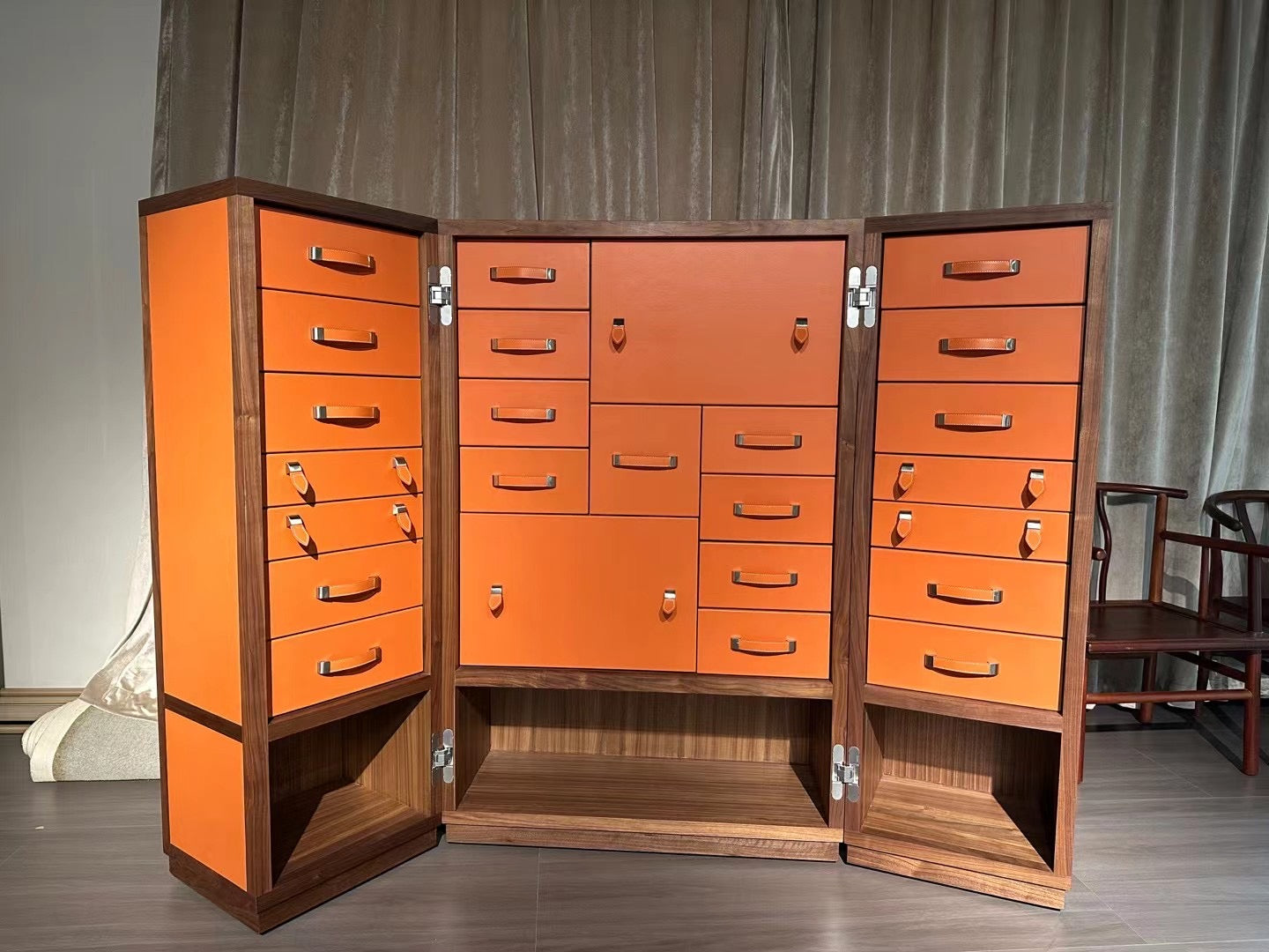 Luxurious Jewels storage watch storage foldable cabinet dressing room
