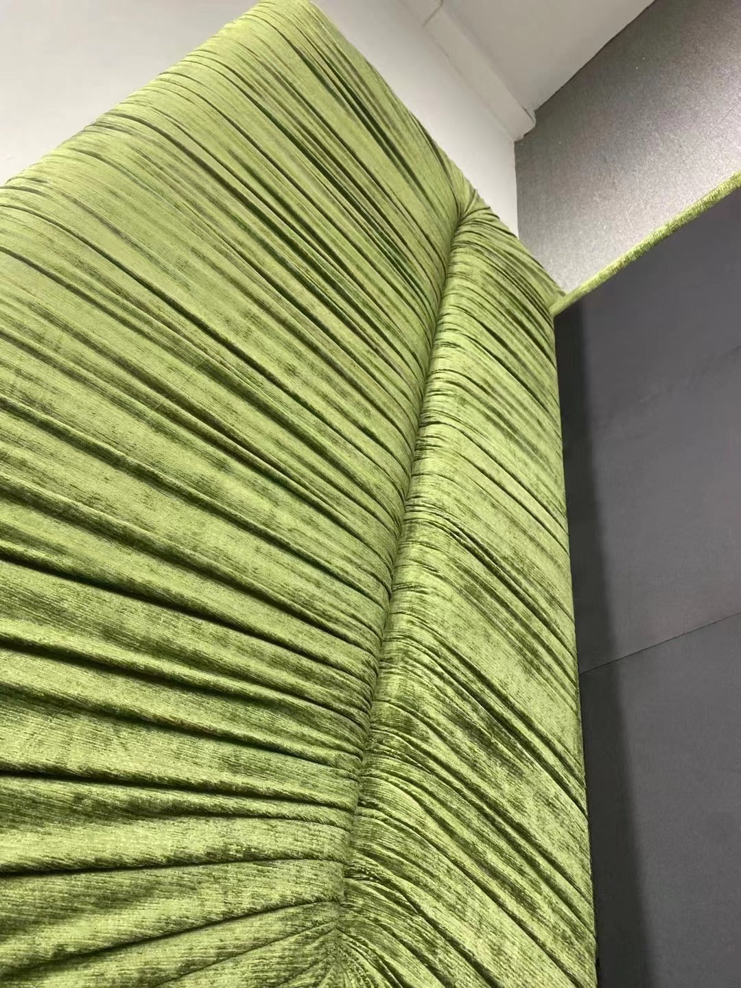 Folds design oversized bed luxury master bedroom double bed